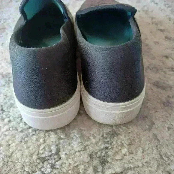 Reebok Memory Tech 365 Women's Leapord Print Slip On Shoe 9 - Picture 4 of 13